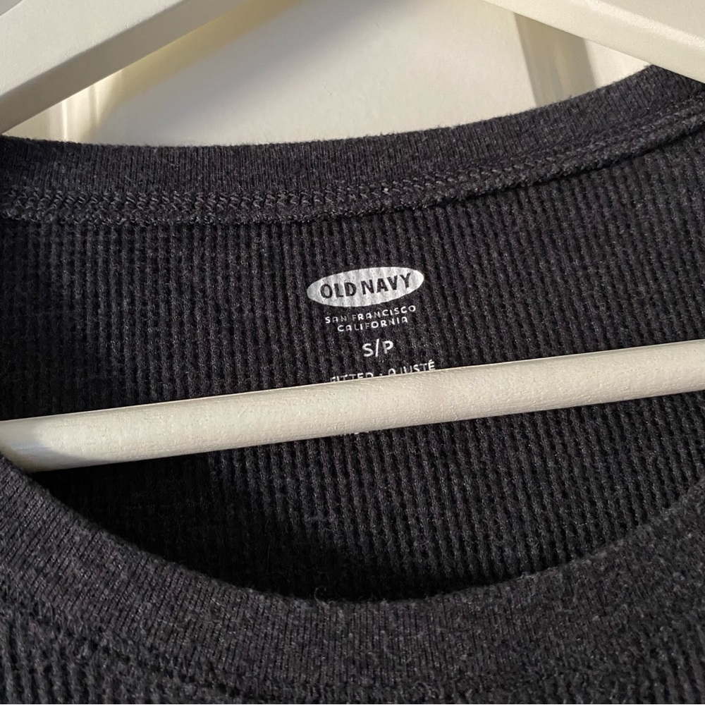 🌸3/$30🌸 Old Navy Women’s Grey Scoop Neck Long Sleeve Top - Picture 4 of 4